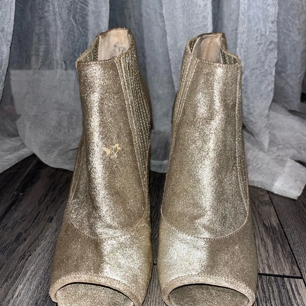 Jimmy Choo Brenna Metallic Heel - Picture 4 of 10